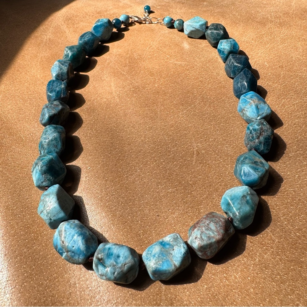 Vintage Blue Apatite silk knotted Chunky Stone Necklace turquoise stones beaded